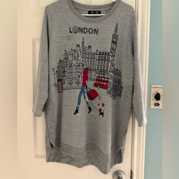 Love+Lace Sweaters - Love + Lace Women’s XL Sweater Gray London Shopping Embellished Y2k Art To Wear